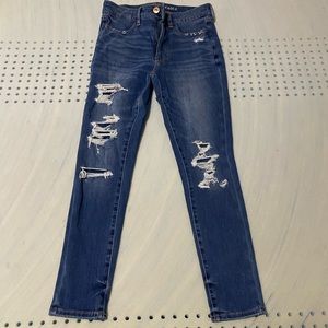 American Eagle skinny jeans. Worn a handful of times.